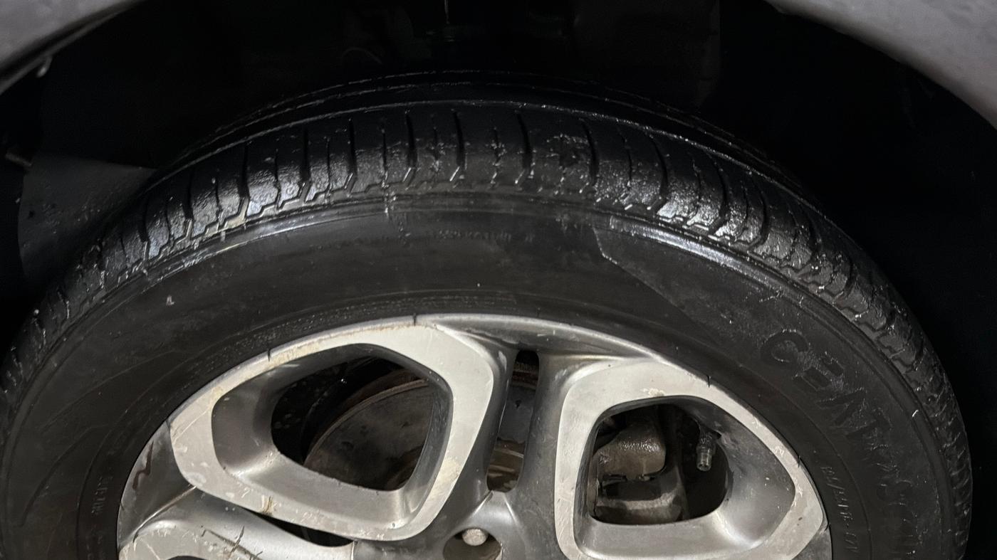 2018 Hyundai Elite i20 ASTA 1.2 (O), Petrol, Manual, 86,118 km, Right Front Tyre Tread
