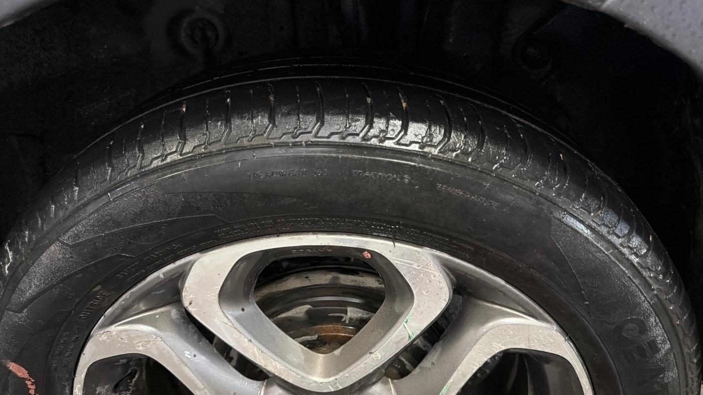 2018 Hyundai Elite i20 ASTA 1.2 (O), Petrol, Manual, 86,118 km, Left Rear Tyre Tread