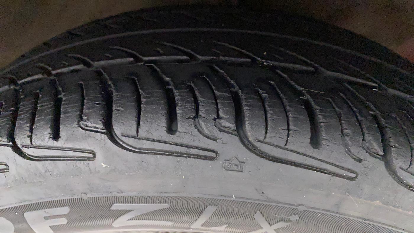 2012 Hyundai Santro Xing GL PLUS, Petrol, Manual, 76,888 km, Right Front Tyre Tread