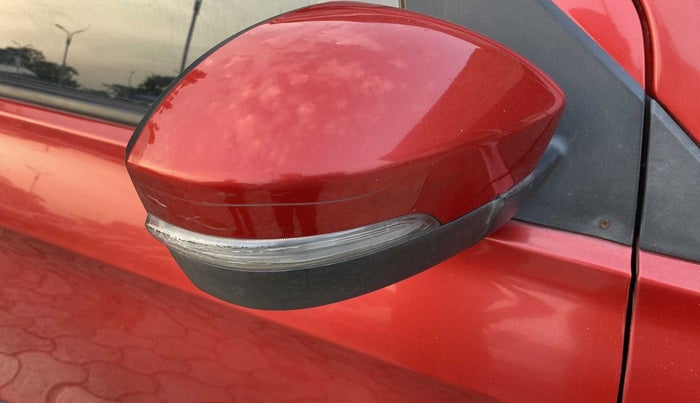 2018 Tata Tiago XZA PETROL, CNG, Automatic, 89,615 km, Right rear-view mirror - Indicator light has minor damage