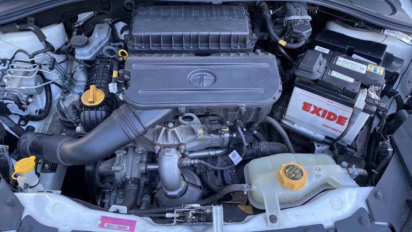 2022 Tata Tiago XZA PLUS PETROL, Petrol, Automatic, 12,465 km, Open Bonet