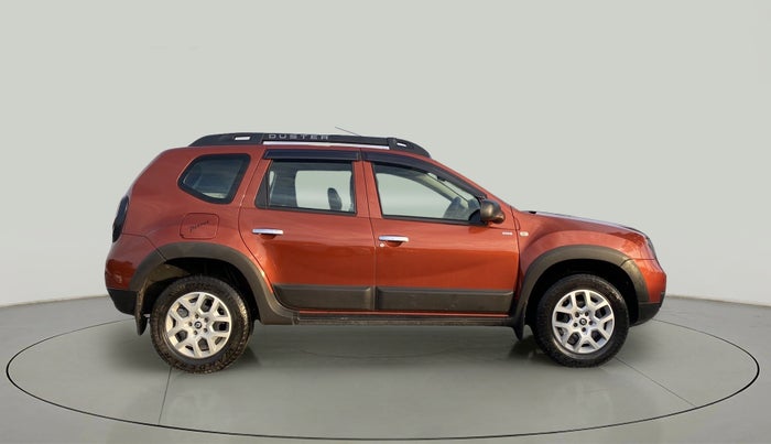 2017 Renault Duster RXE PETROL, Petrol, Manual, 25,781 km, Right Side View