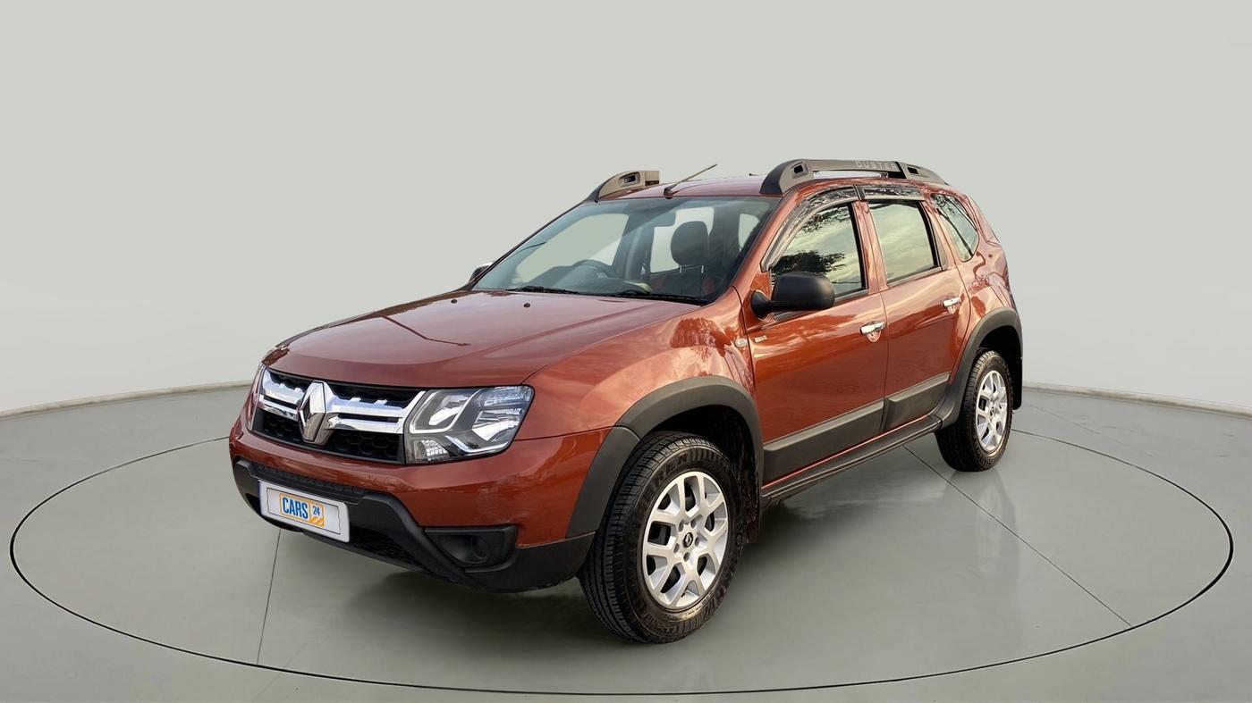 2017 Renault Duster RXE PETROL, Petrol, Manual, 25,781 km, Left Front Diagonal