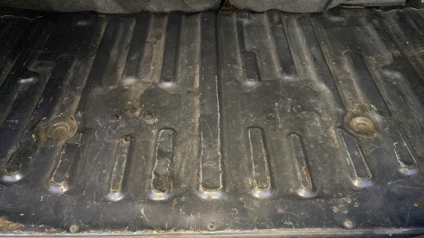 2018 Maruti Eeco 5 STR WITH A/C+HTR, Petrol, Manual, 83,199 km, Boot Inside