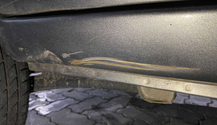 2018 Maruti Eeco 5 STR WITH A/C+HTR, Petrol, Manual, 83,199 km, Right running board - Slightly rusted