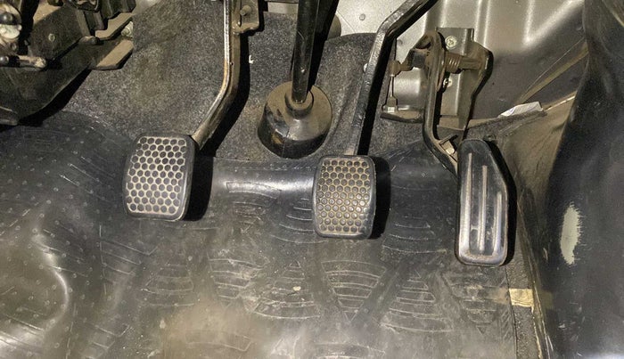 2018 Maruti Eeco 5 STR WITH A/C+HTR, Petrol, Manual, 83,199 km, Pedals