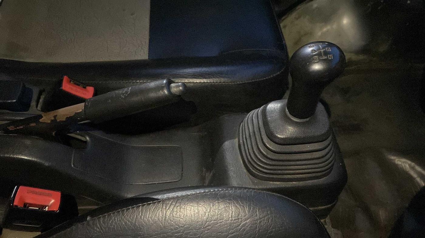 2018 Maruti Eeco 5 STR WITH A/C+HTR, Petrol, Manual, 83,199 km, Gear Lever