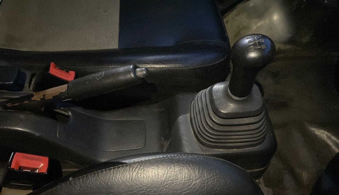 2018 Maruti Eeco 5 STR WITH A/C+HTR, Petrol, Manual, 83,199 km, Gear Lever