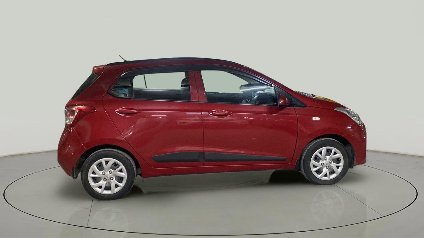 2018 Hyundai Grand i10 MAGNA 1.2 KAPPA VTVT, Petrol, Manual, 27,523 km, Right Side View