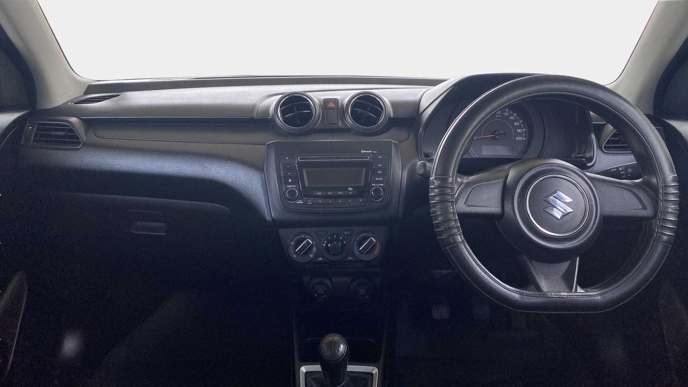 2018 Maruti Swift LXI, Petrol, Manual, 19,104 km, Dashboard