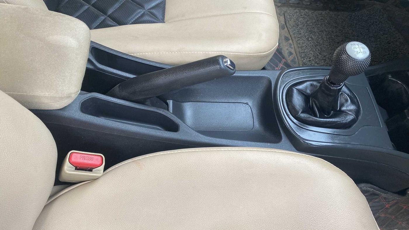 2019 Honda City 1.5L I-VTEC SV, Petrol, Manual, 41,077 km, Gear Lever