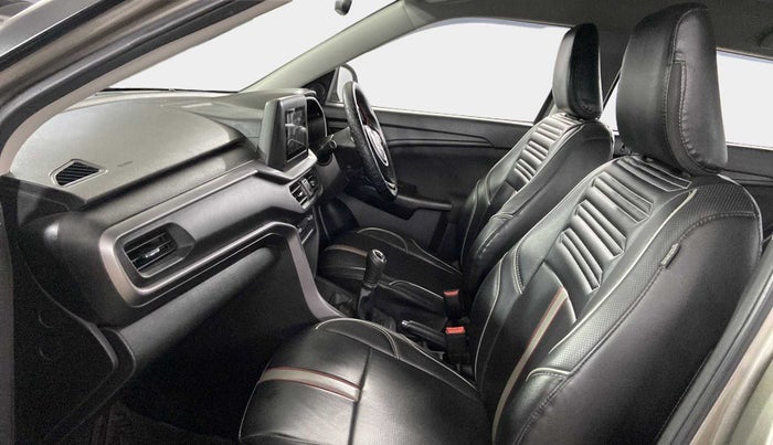 2022 Maruti BREZZA VXI SMART HYBRID, Petrol, Manual, 22,891 km, Right Side Front Door Cabin