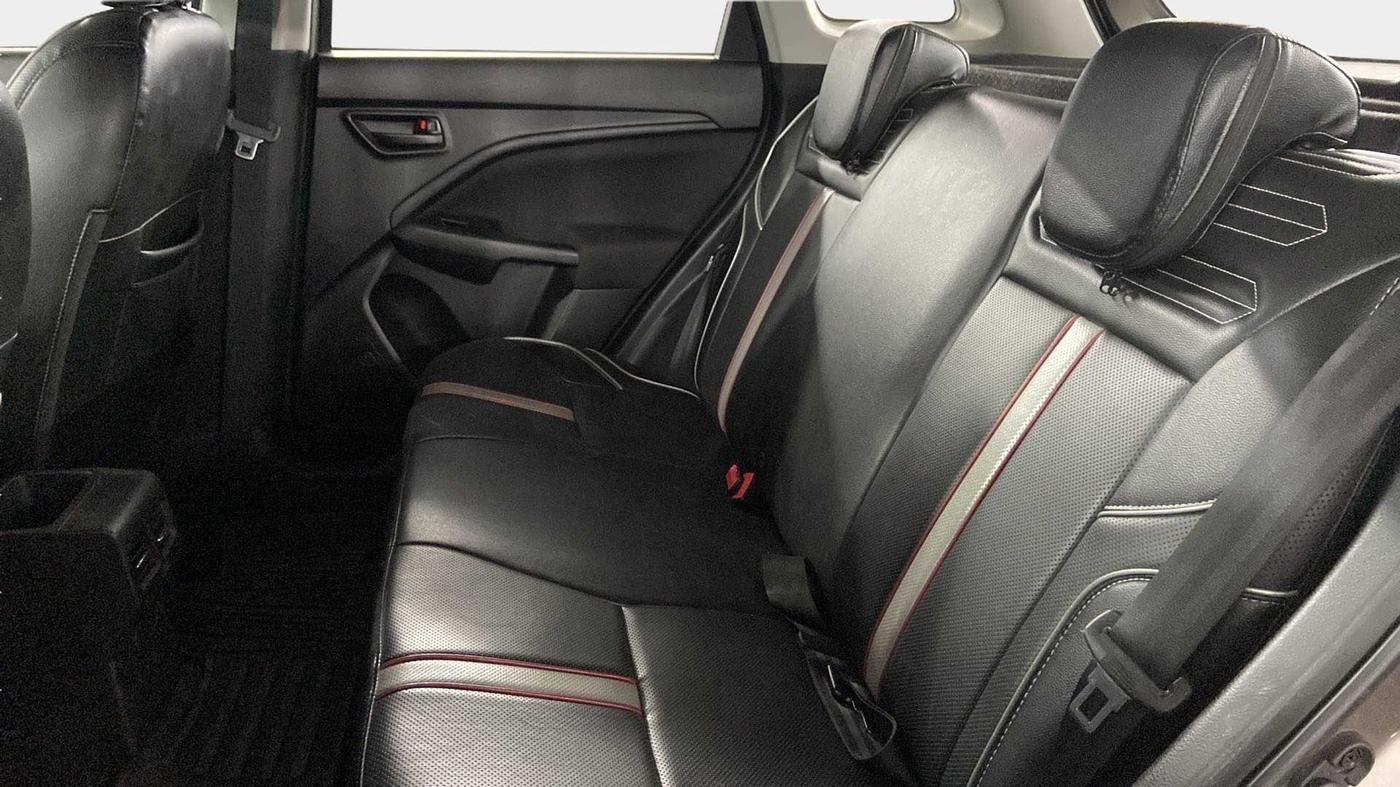 2022 Maruti BREZZA VXI SMART HYBRID, Petrol, Manual, 22,891 km, Right Side Rear Door Cabin