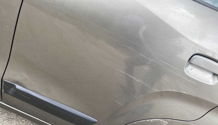 2019 Maruti New Wagon-R VXI 1.2, Petrol, Manual, 45,075 km, Rear left door - Slightly dented