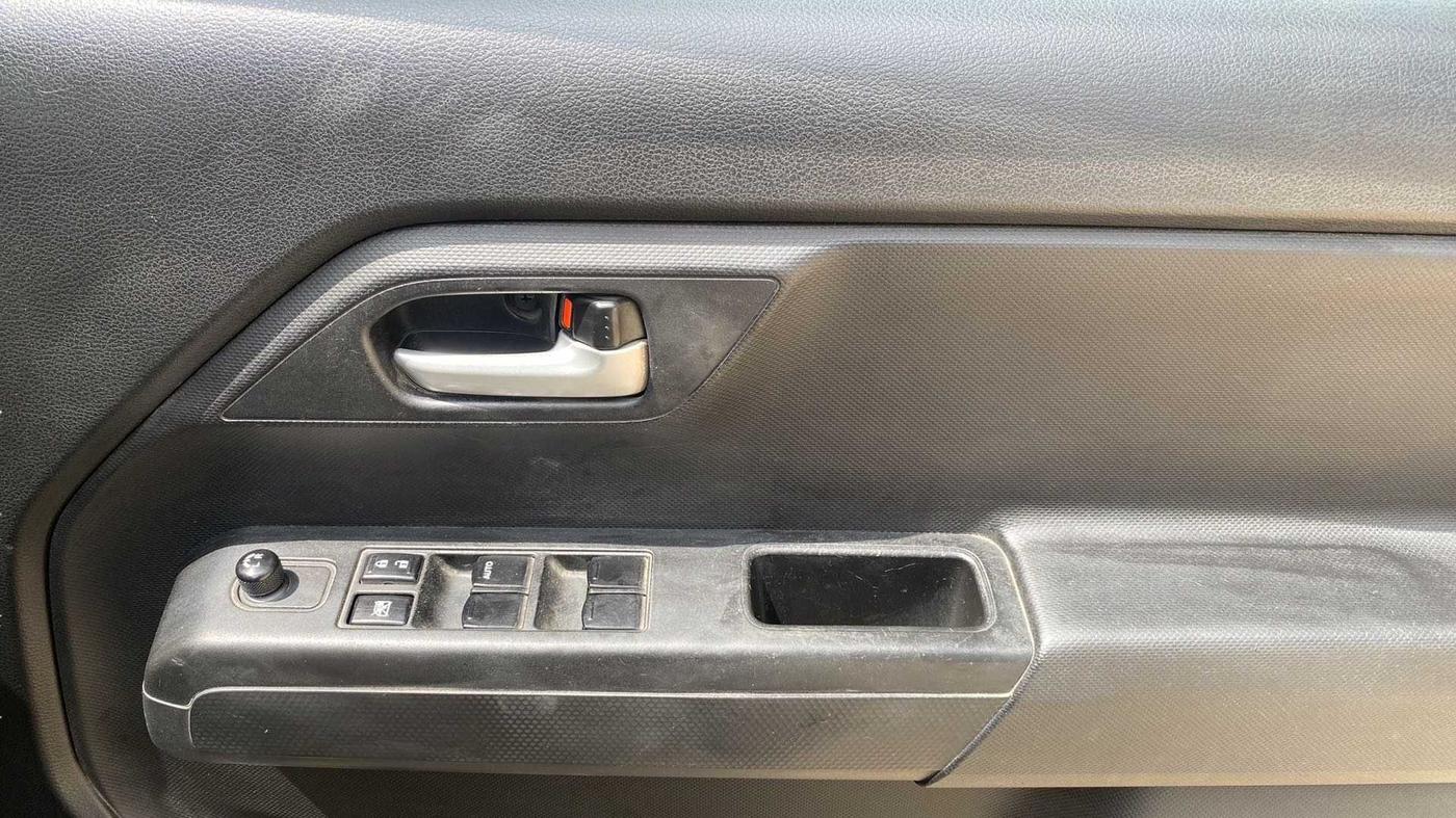 2019 Maruti New Wagon-R VXI 1.2, Petrol, Manual, 45,075 km, Driver Side Door Panels Control