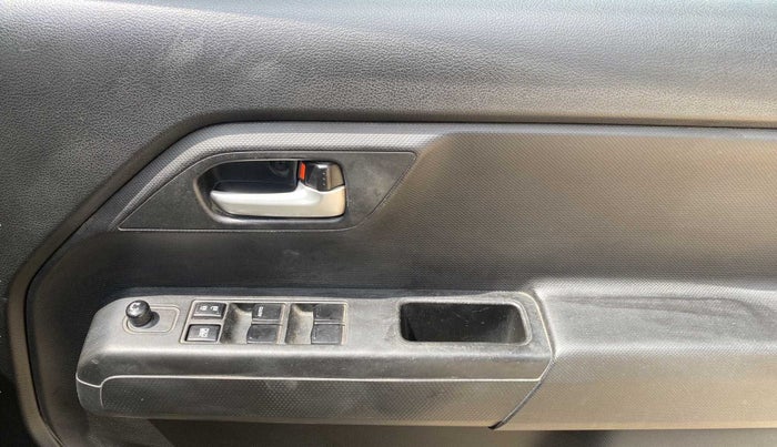 2019 Maruti New Wagon-R VXI 1.2, Petrol, Manual, 45,075 km, Driver Side Door Panels Control