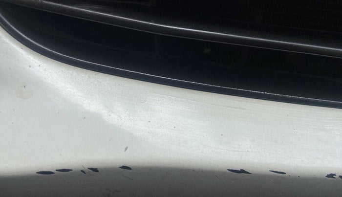 2016 Maruti Swift VXI, Petrol, Manual, 63,411 km, Front bumper - Minor scratches