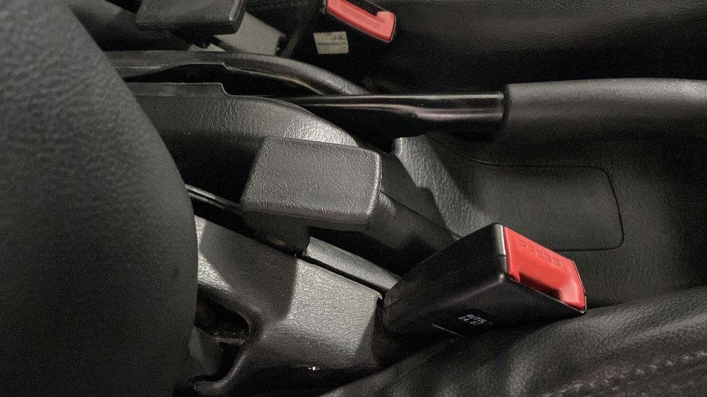 2020 Maruti Eeco 5 STR WITH A/C+HTR, Petrol, Manual, 27,277 km, Driver Side Adjustment Panel