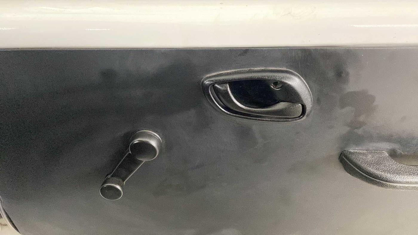 2020 Maruti Eeco 5 STR WITH A/C+HTR, Petrol, Manual, 27,277 km, Driver Side Door Panels Control