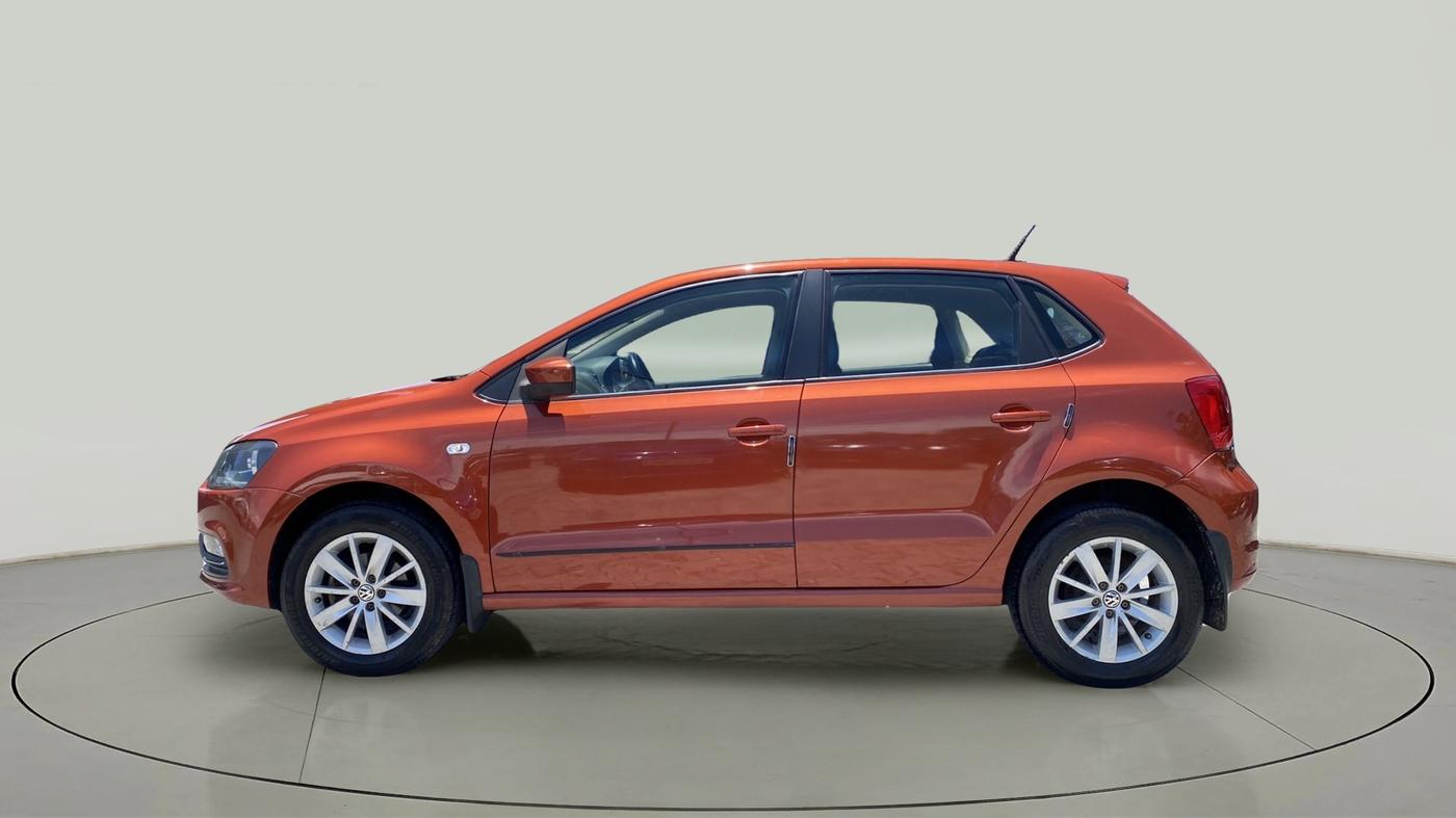 2014 Volkswagen Polo HIGHLINE1.2L, Petrol, Manual, 1,10,557 km, Left Side