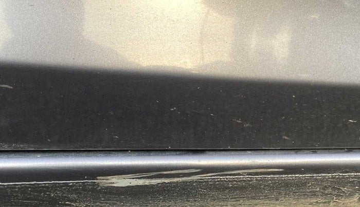 2019 Honda Amaze 1.2L I-VTEC V, CNG, Manual, 52,809 km, Right running board - Minor scratches