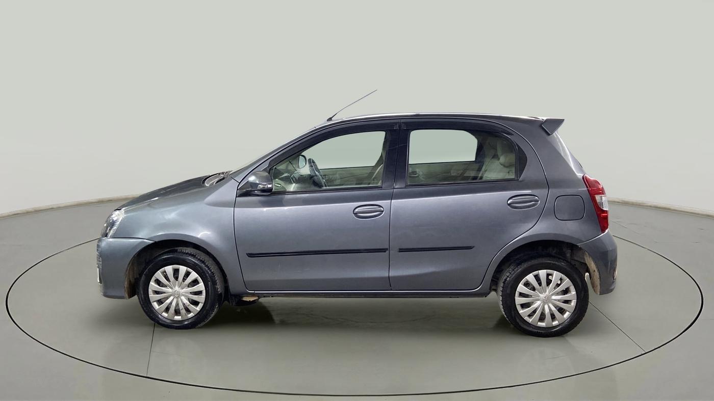 2018 Toyota Etios Liva V, CNG, Manual, 43,408 km, Left Side
