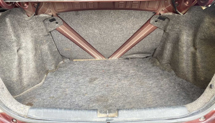 2015 Honda Amaze 1.2L I-VTEC VX, Petrol, Manual, 46,167 km, Boot Inside