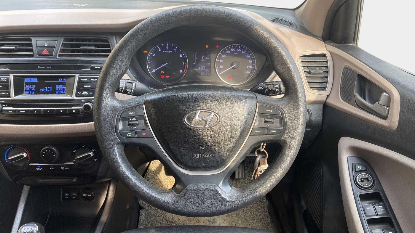2017 Hyundai Elite i20 SPORTZ 1.2, Petrol, Manual, 32,068 km, Steering Wheel Close Up