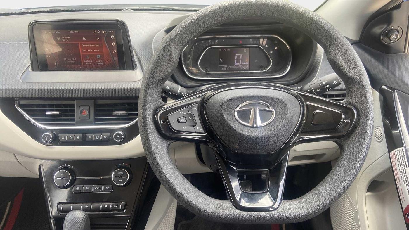 2020 Tata NEXON XZA PLUS PETROL DUAL TONE, Petrol, Automatic, 19,549 km, Steering Wheel Close Up