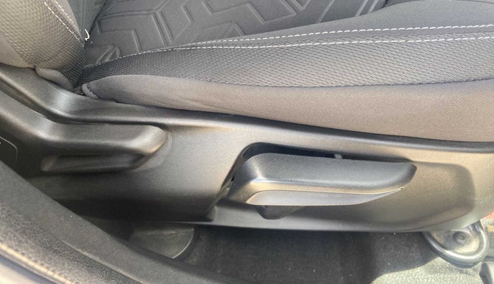 2020 Tata NEXON XZA PLUS PETROL DUAL TONE, Petrol, Automatic, 19,549 km, Driver Side Adjustment Panel