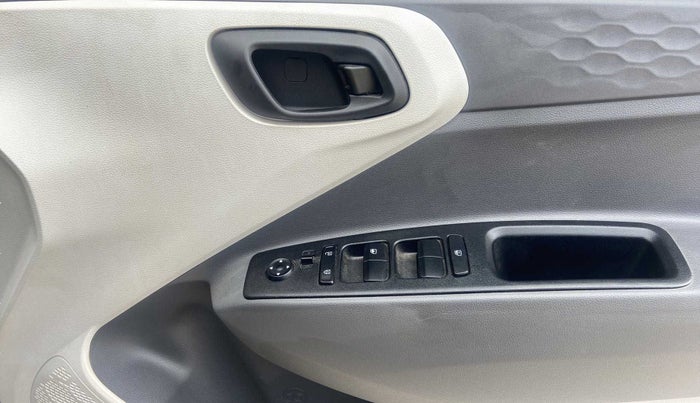 2020 Hyundai AURA S 1.2, Petrol, Manual, 21,742 km, Driver Side Door Panels Control