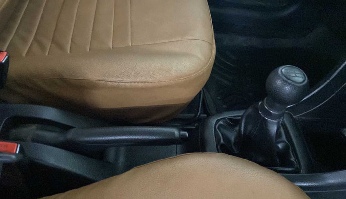 2017 Maruti Swift LXI (O), Petrol, Manual, 37,099 km, Gear Lever