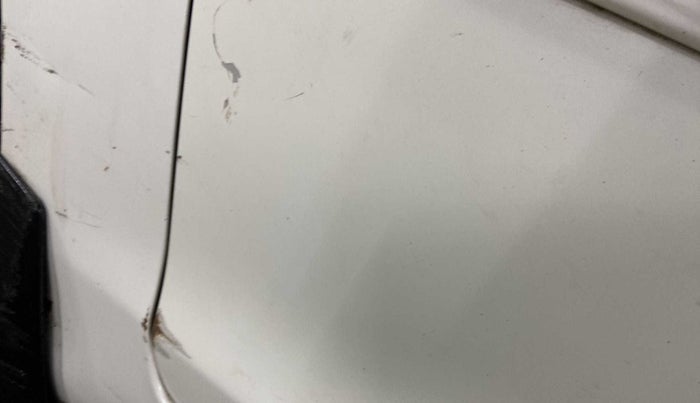 2017 Maruti Swift LXI (O), Petrol, Manual, 37,099 km, Front passenger door - Minor scratches
