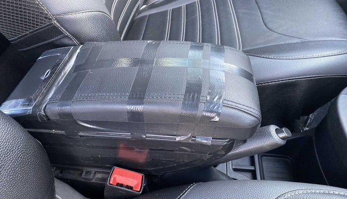2018 Ford FREESTYLE AMBIENTE 1.5 DIESEL, Diesel, Manual, 61,531 km, Driver seat - Armrest has minor damage
