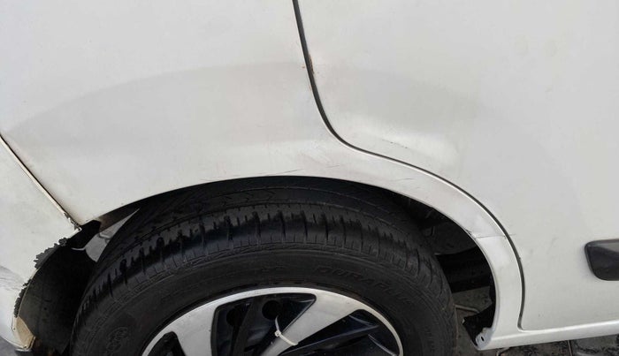 2015 Maruti Wagon R 1.0 VXI, Petrol, Manual, 69,973 km, Right quarter panel - Minor scratches