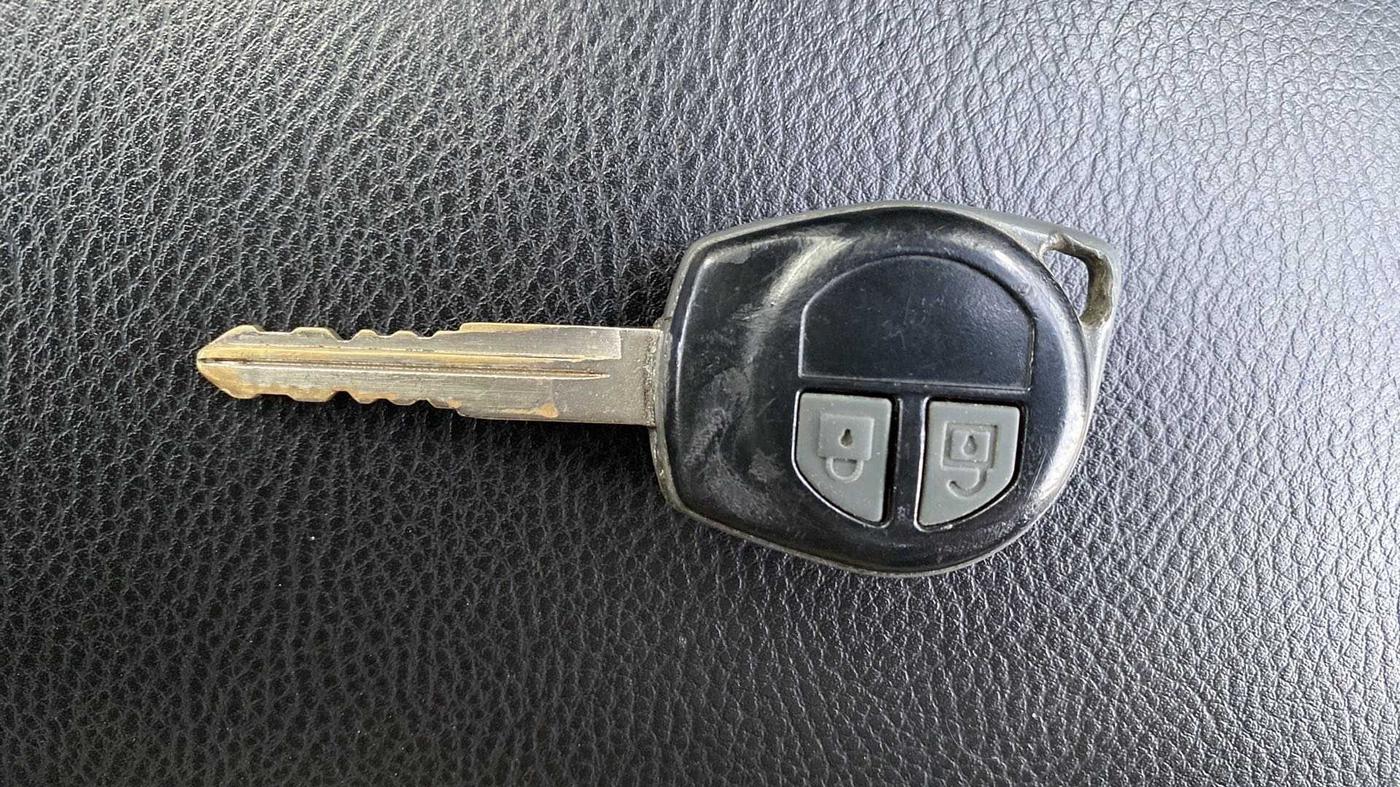 2015 Maruti Wagon R 1.0 VXI, Petrol, Manual, 69,973 km, Key Close Up