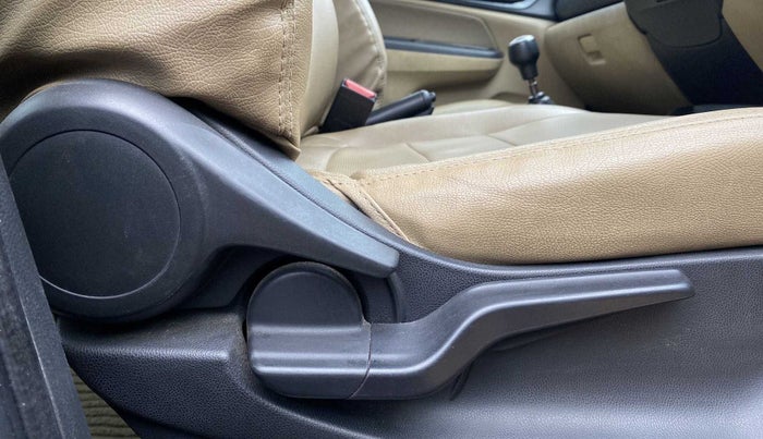 2019 Honda Amaze 1.2L I-VTEC V, Petrol, Manual, 58,837 km, Driver Side Adjustment Panel