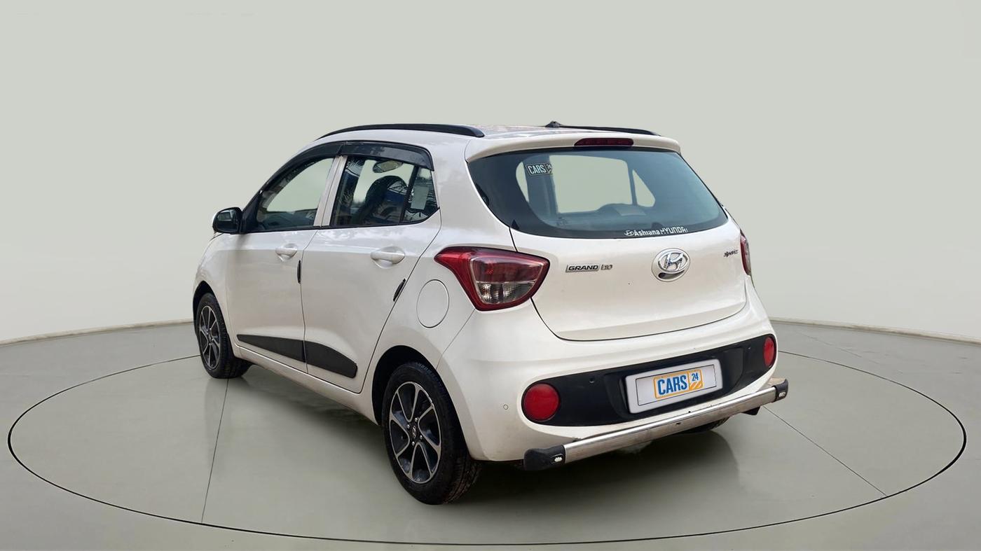 2018 Hyundai Grand i10 SPORTZ AT 1.2 KAPPA VTVT, Petrol, Automatic, 15,481 km, Left Back Diagonal
