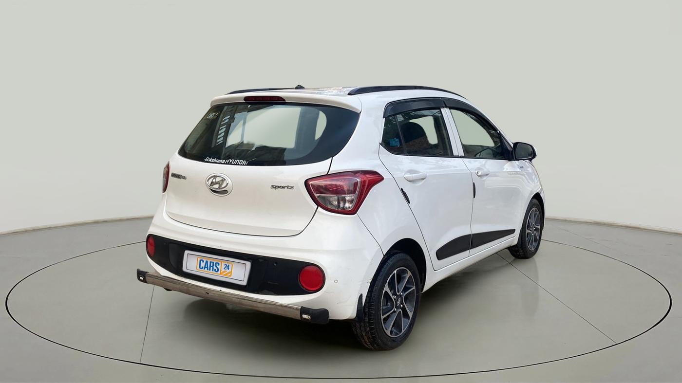 2018 Hyundai Grand i10 SPORTZ AT 1.2 KAPPA VTVT, Petrol, Automatic, 15,481 km, Right Back Diagonal