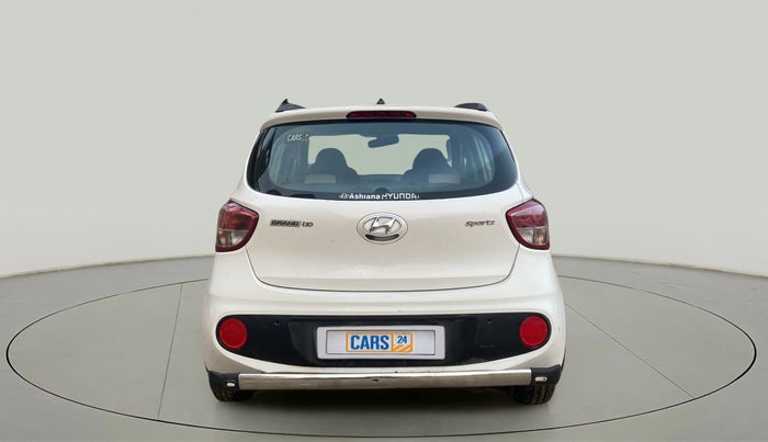 2018 Hyundai Grand i10 SPORTZ AT 1.2 KAPPA VTVT, Petrol, Automatic, 15,481 km, Back/Rear