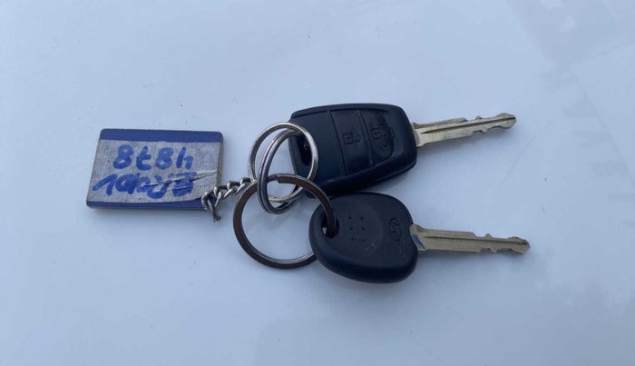 2018 Hyundai Grand i10 SPORTZ AT 1.2 KAPPA VTVT, Petrol, Automatic, 15,481 km, Key Close Up