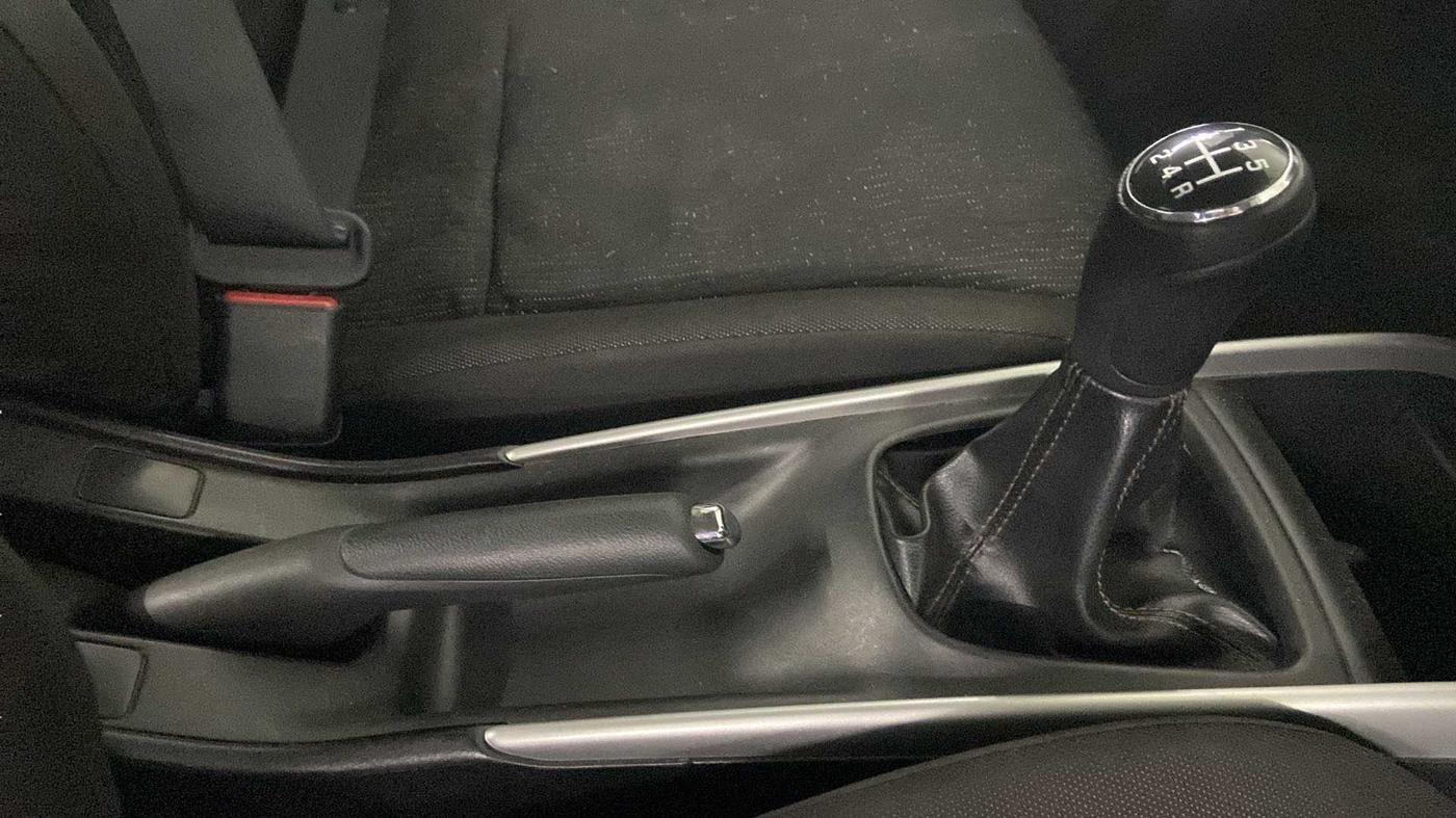 2017 Maruti Baleno DELTA PETROL 1.2, Petrol, Manual, 18,463 km, Gear Lever