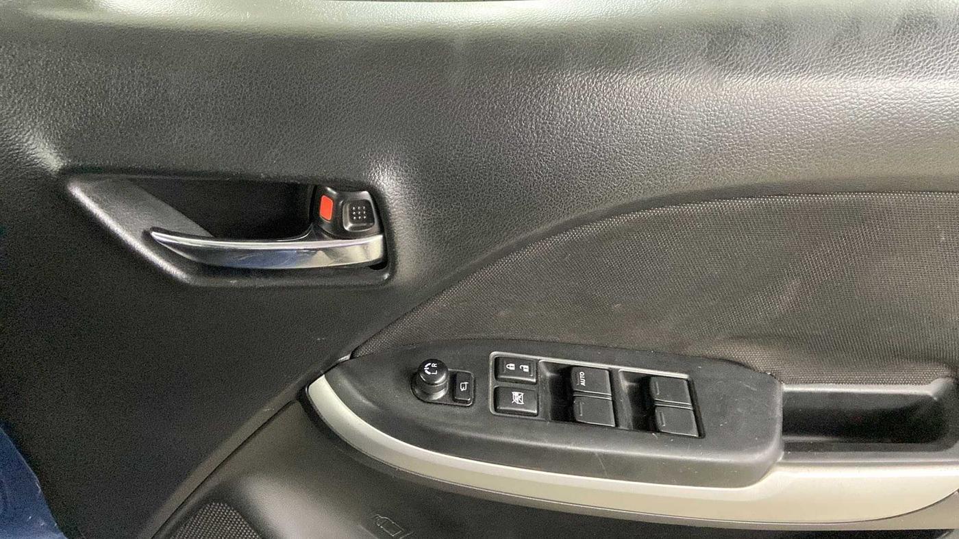 2017 Maruti Baleno DELTA PETROL 1.2, Petrol, Manual, 18,463 km, Driver Side Door Panels Control