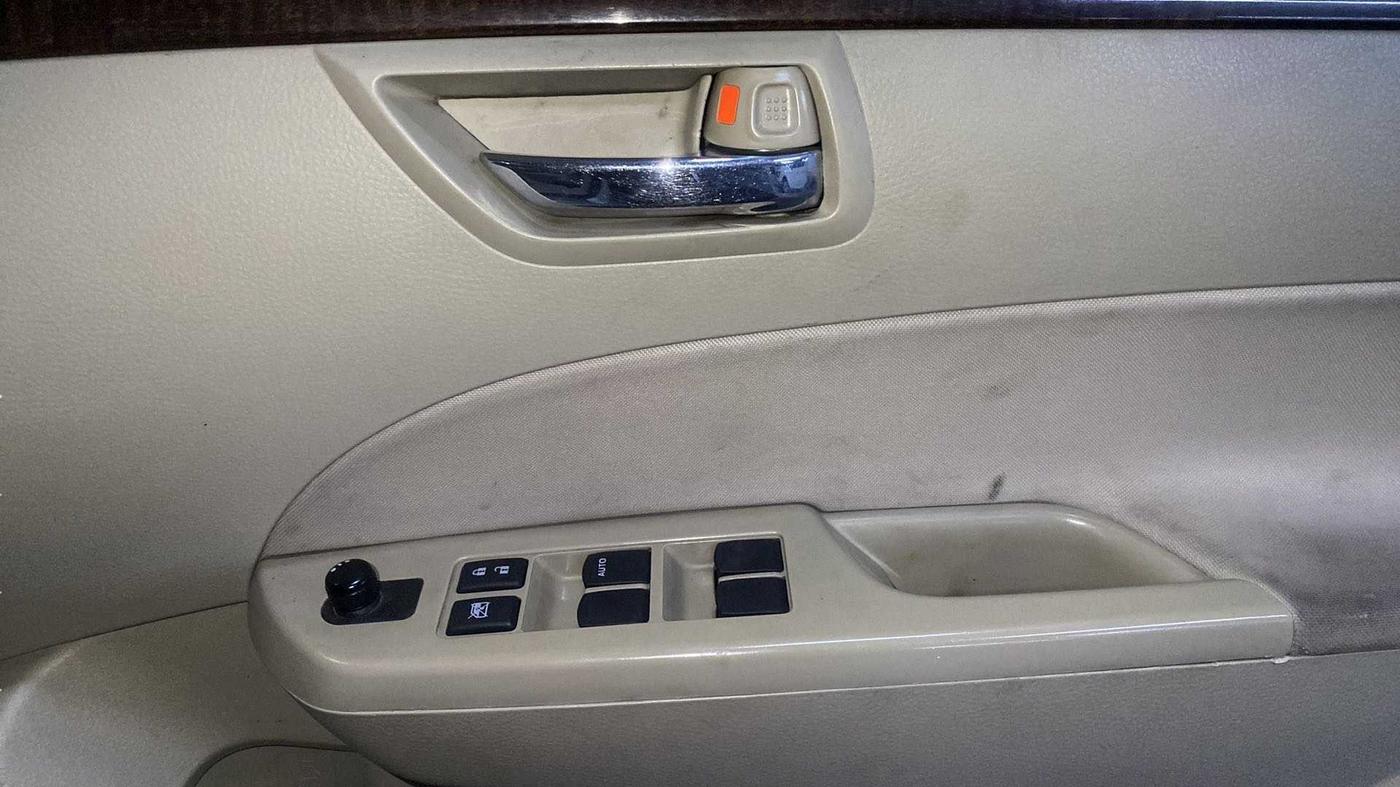 2012 Maruti Swift Dzire ZXI, Petrol, Manual, 1,08,497 km, Driver Side Door Panels Control