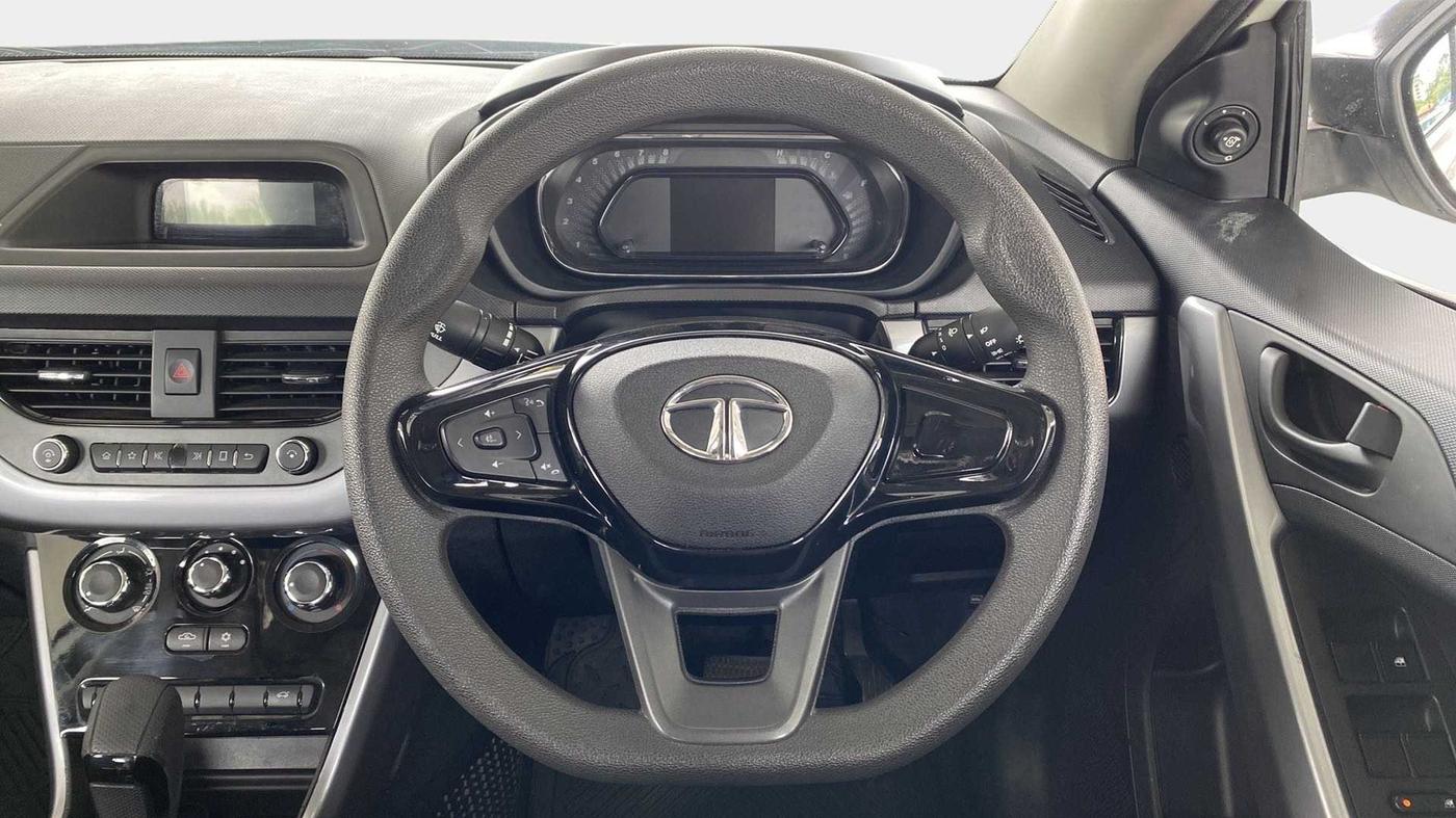 2022 Tata NEXON XMA SUNROOF DIESEL, Diesel, Automatic, 11,521 km, Steering Wheel Close Up