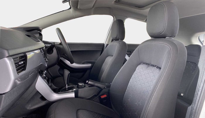2022 Tata NEXON XMA SUNROOF DIESEL, Diesel, Automatic, 11,521 km, Right Side Front Door Cabin