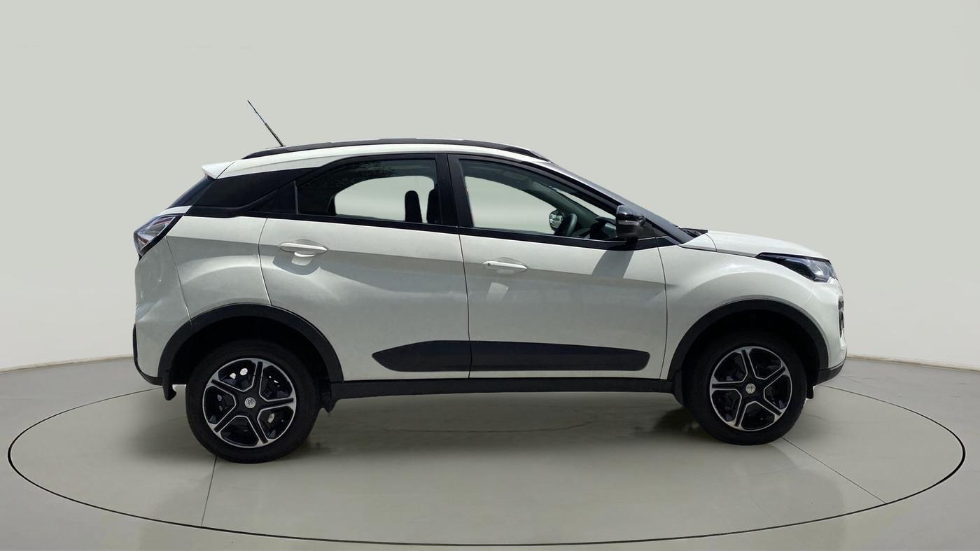 2022 Tata NEXON XMA SUNROOF DIESEL, Diesel, Automatic, 11,521 km, Right Side View