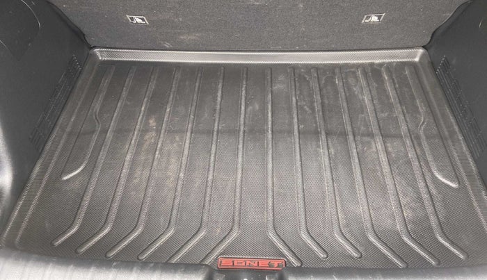 2021 KIA SONET GTX PLUS 1.0 IMT, Petrol, Manual, 16,626 km, Boot Inside