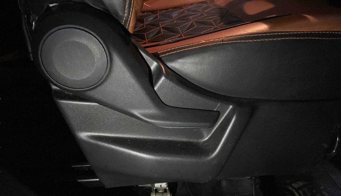 2020 Maruti New Wagon-R VXI 1.0, Petrol, Manual, 25,753 km, Driver Side Adjustment Panel