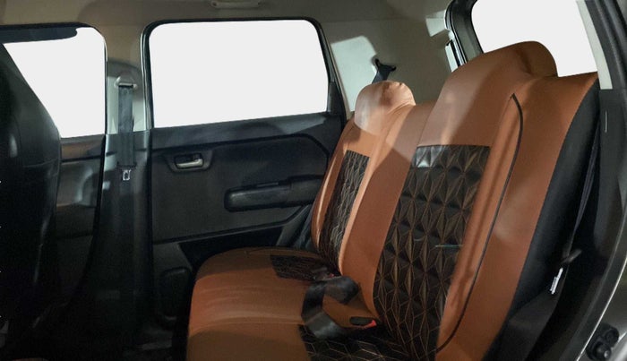 2020 Maruti New Wagon-R VXI 1.0, Petrol, Manual, 25,753 km, Right Side Rear Door Cabin